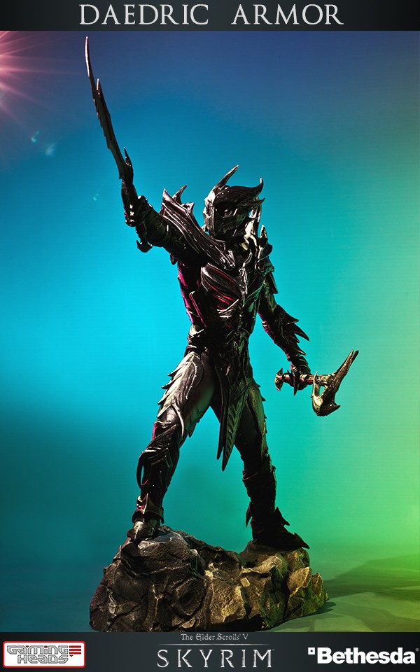 The Elder Scrolls® V: Skyrim™ - Daedric Armor Statue