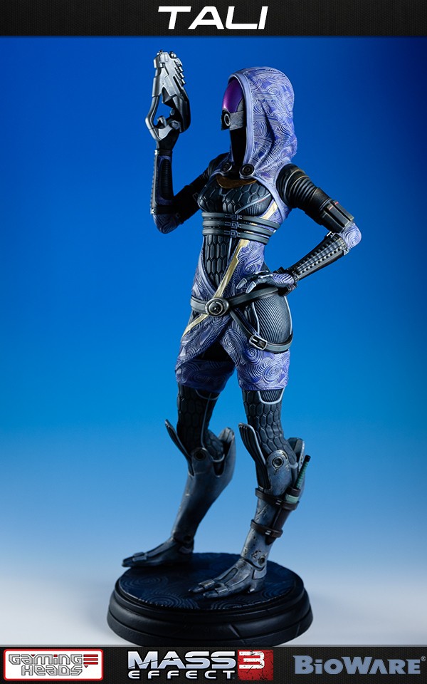 mass effect statue