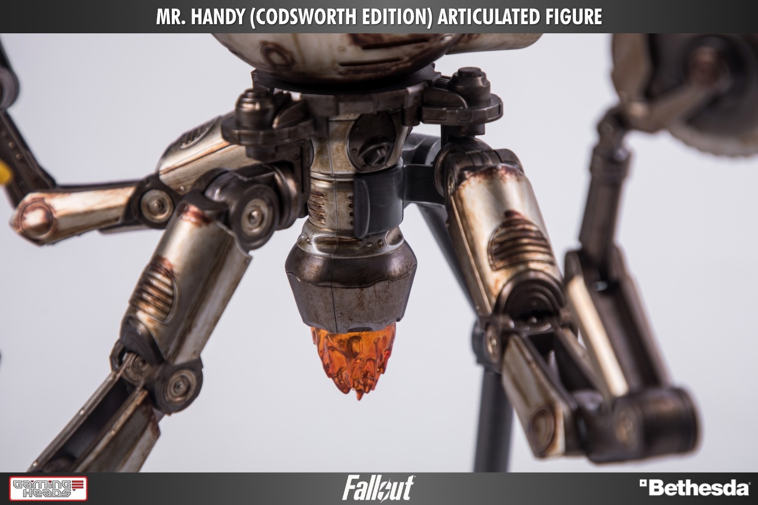 Fallout®: Mister Handy Deluxe Articulated Figure