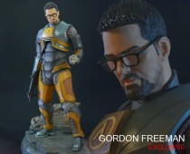 Half Life® 2: Gordon Freeman Exclusive Statue