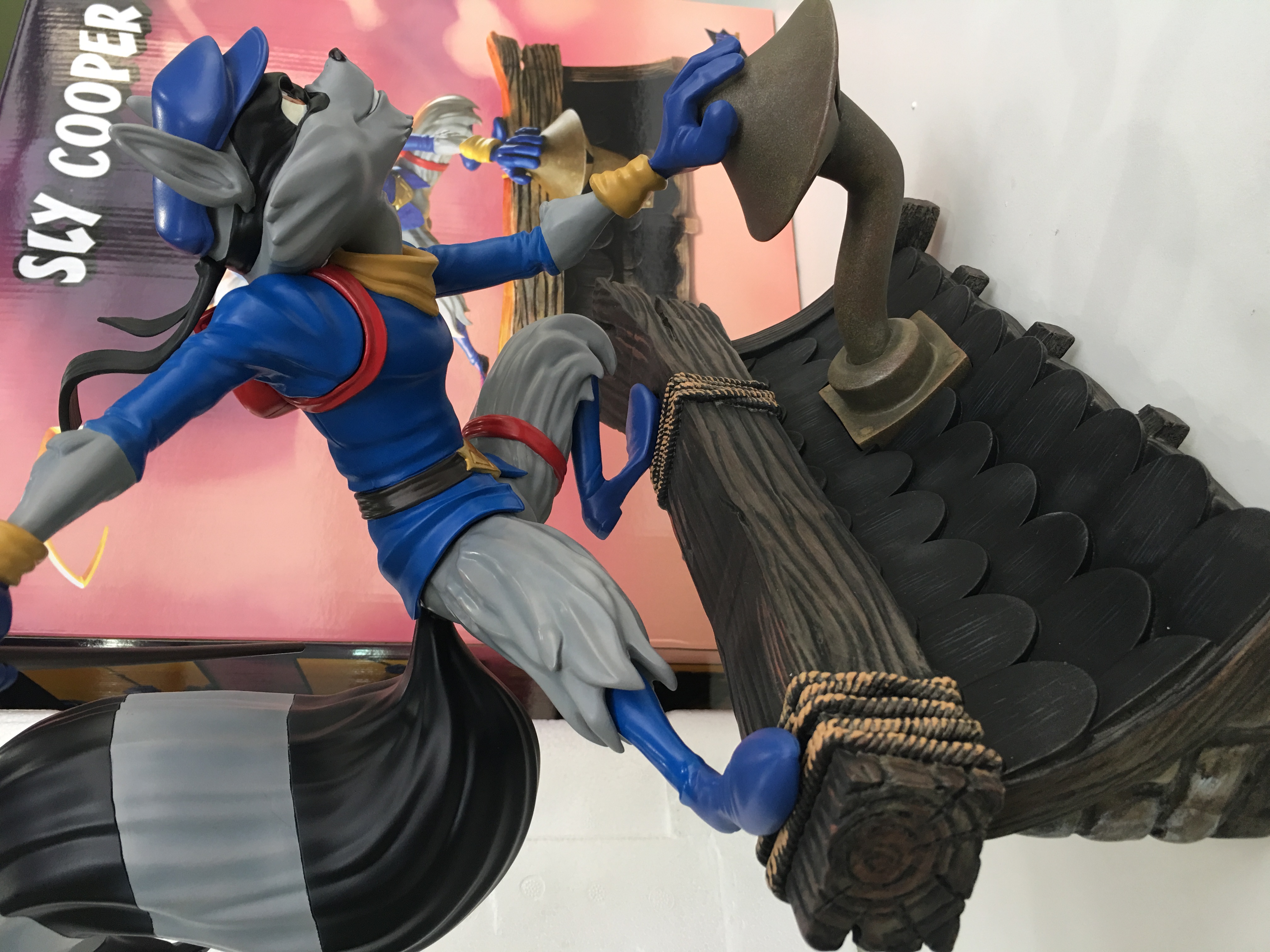 Sly Cooper statue