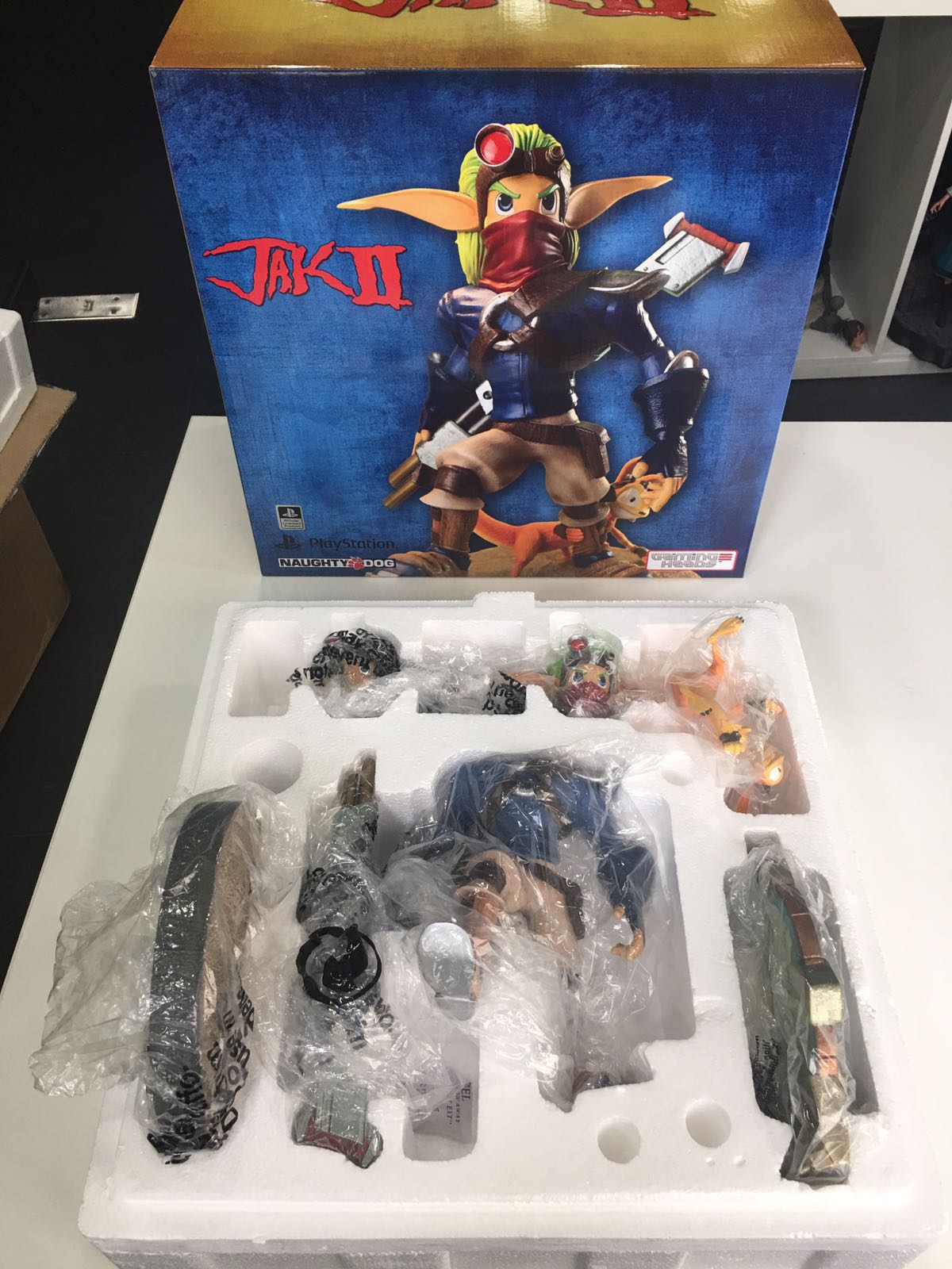 Jak II: Jak & Daxter regular statue